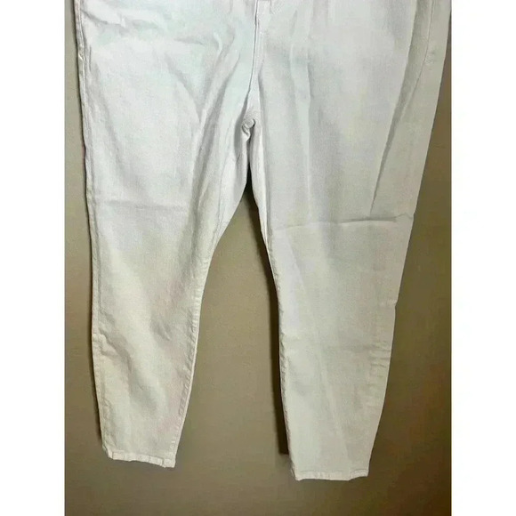Good American Good Legs Crop Jeans White001 Size 18 - Picture 4 of 11
